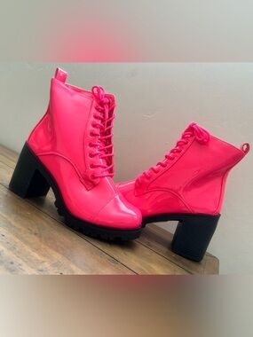 NEW Qupid Hot Pink Lace-Up Combat Barbie Boot